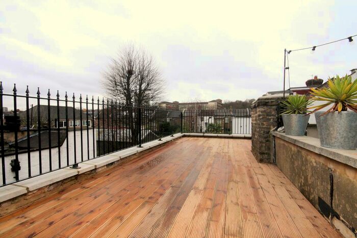 6 Bedroom Flat To Rent In Stapleton Hall Road, Finsbury Park, N4