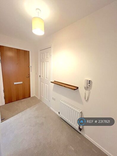 1 Bedroom Flat To Rent In Arneil Drive, Edinburgh, EH5