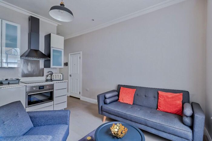 1 Bedroom Apartment To Rent In Balcombe Street, London, NW1