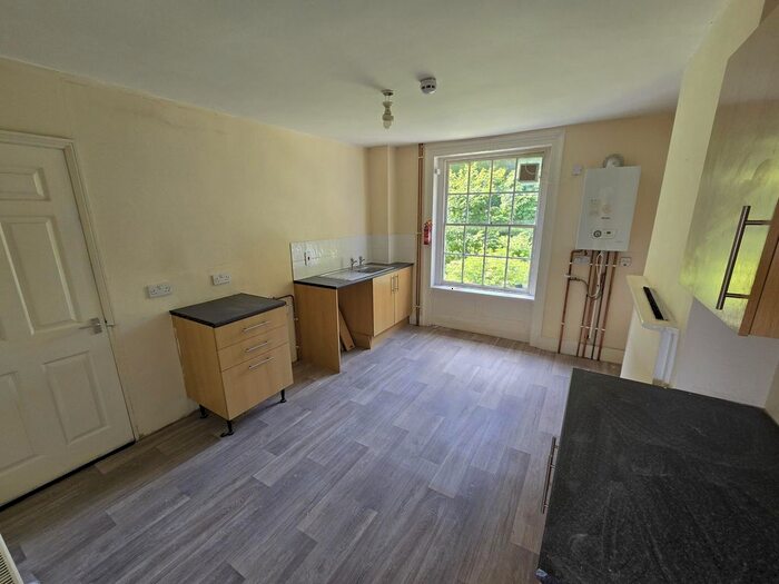 1 Bedroom Maisonette To Rent In High Street, Dover, CT16