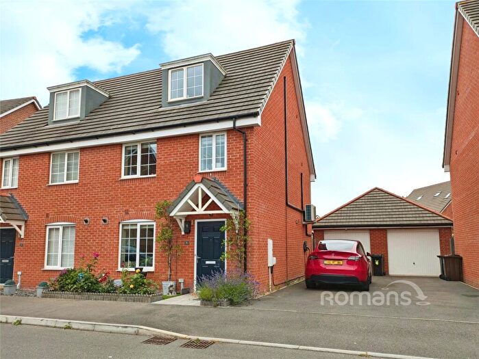 3 Bedroom Semi-Detached House For Sale In Shipridge Drive, Spencers Wood, Reading, RG7