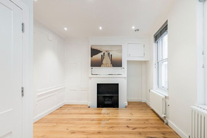 1 Bedroom Flat To Rent In Ganton Street, Carnaby, W1F
