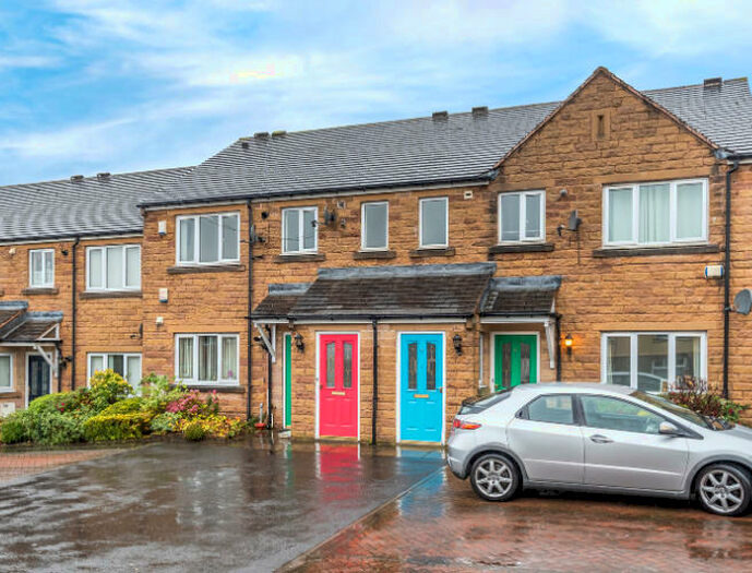 2 Bedroom Ground Flat To Rent In Horley Green Road, Halifax, West