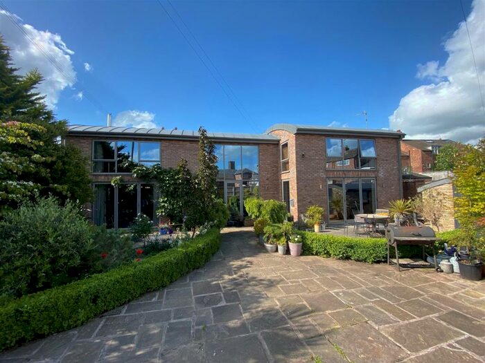 3 Bedroom Detached House To Rent In Pinfold Street, Macclesfield, SK11