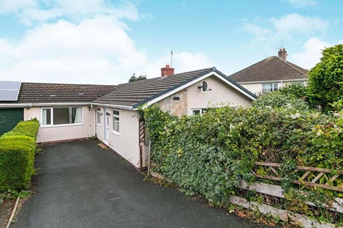 3 Bedroom Bungalow For Sale In Minffordd Road, Llanddulas, Conwy, LL22