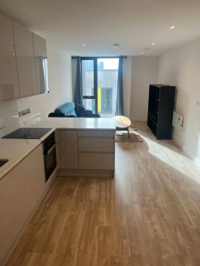 2 Bedroom Apartment To Rent In Queen Street, Manchester, Greater Manchester, M3