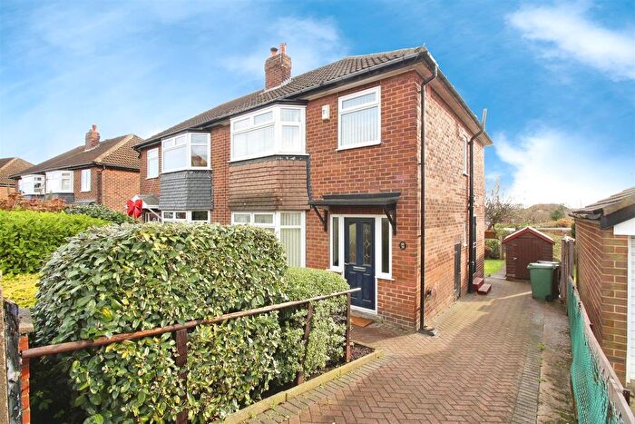 3 Bedroom Semi Detached House For Sale In Manston Way, Leeds, LS15