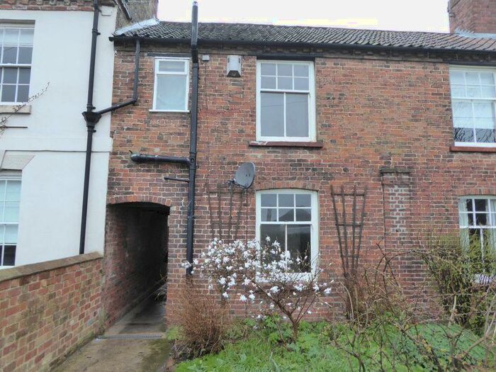 2 Bedroom Cottage To Rent In Scrooby Top, Scrooby, DN10