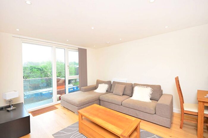 2 Bedroom Flat To Rent In Wiltshire Row, Hoxton, London, N1