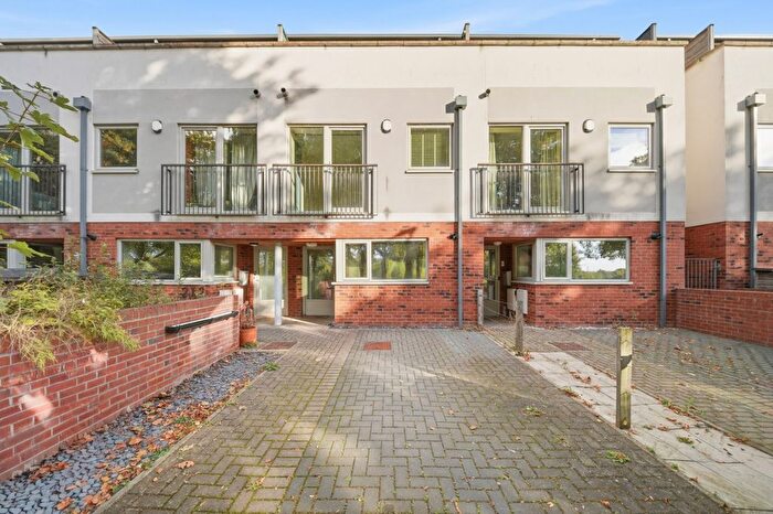 3 Bedroom Terraced House For Sale In Bathley Street, Nottingham, Nottinghamshire, NG2