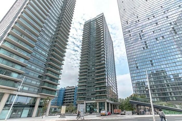 2 Bedroom Flat To Rent In Marsh Wall, London, E14