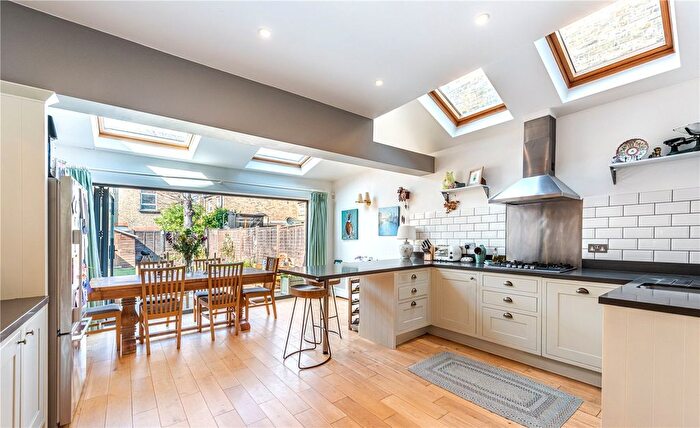 4 Bedroom Terraced House For Sale In Swaffield Road, London, SW18