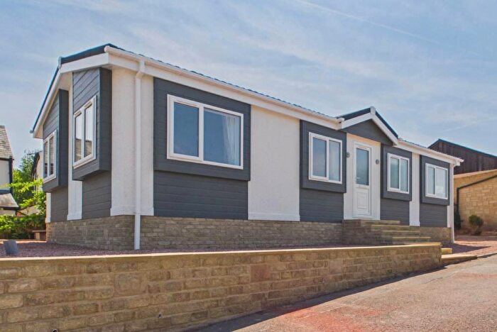 2 Bedroom Park Home For Sale In Two Bed Stately Highgrove, Lea Villa Park, Lea, Ross-on-Wye, Herefordshire, HR9