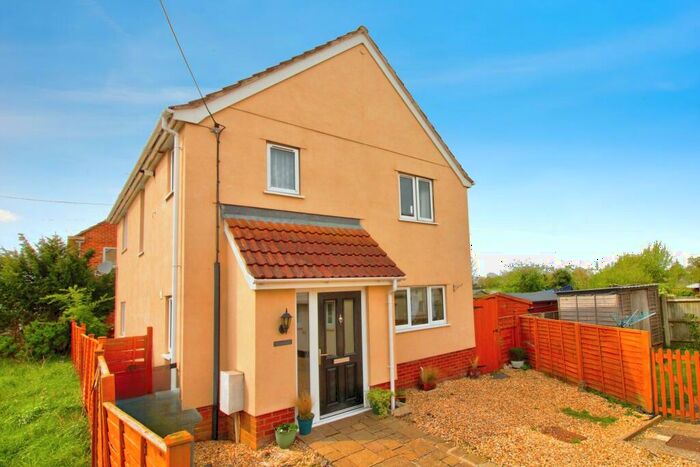 3 Bedroom Detached House For Sale In Kings Avenue, Framlingham, IP13