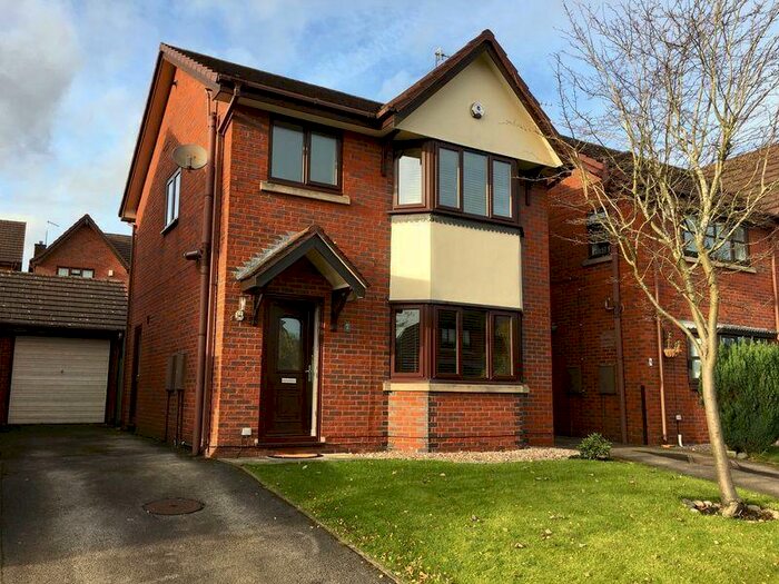 3 Bedroom Detached House To Rent In Cambridge Close, Gillow Heath, Biddulph, ST8
