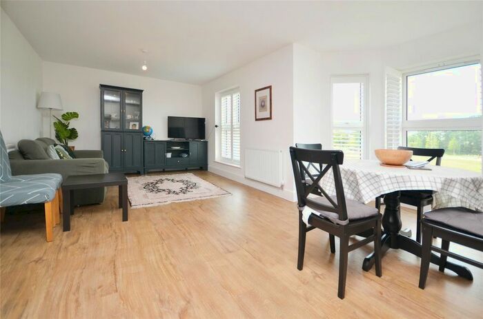 1 Bedroom Flat To Rent In Baker Road, Springfield, Chelmsford, Essex, CM1