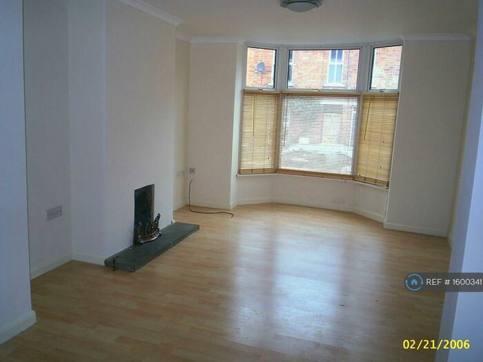 3 Bedroom Terraced House To Rent In Percy Road, Woodford Halse, Daventry, NN11