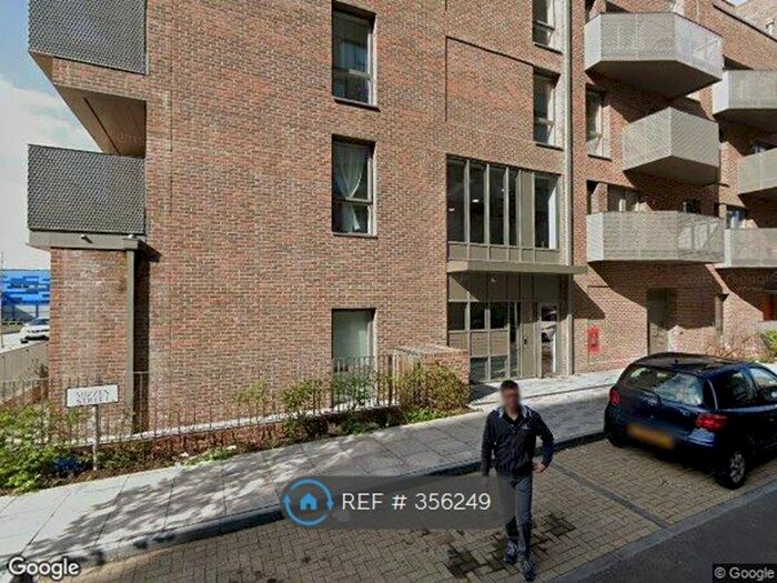 2 Bedroom Flat To Rent In Orvis Court, Barking, IG11