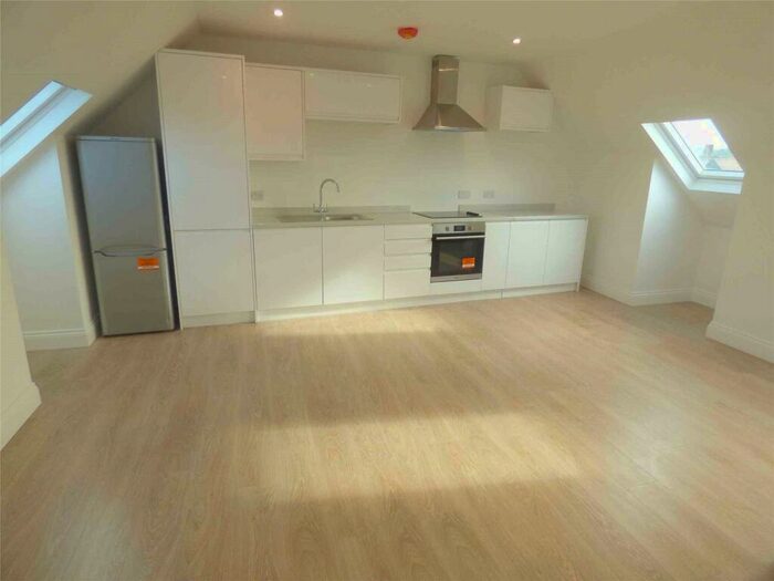 1 Bedroom Apartment To Rent In The Broadway, London, NW7