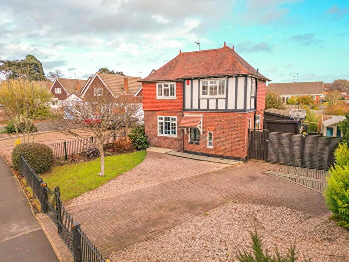 2 Bedroom Detached House For Sale In Higham Lane, Nuneaton, CV11