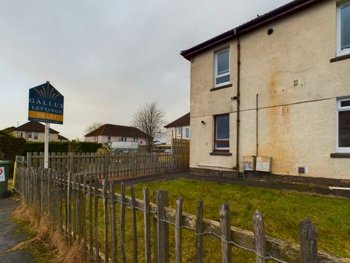 2 Bedroom Flat To Rent In Gateside Avenue, Cambuslang, G72