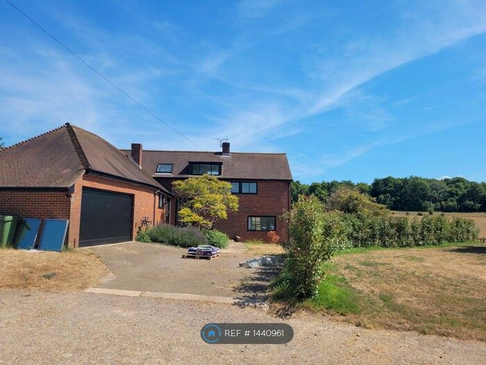 5 Bedroom Detached House To Rent In The Warren, Ashtead, KT21