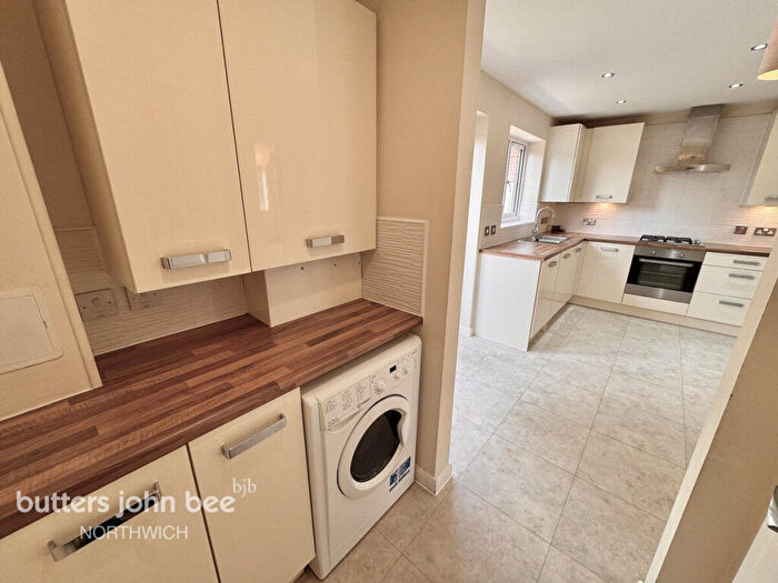 3 Bedroom Semi Detached House For Sale In Pelton Close, Northwich, CW8