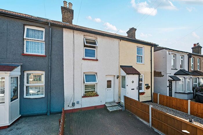 3 Bedroom Terraced House For Sale In Erith Road, Bexleyheath, DA7