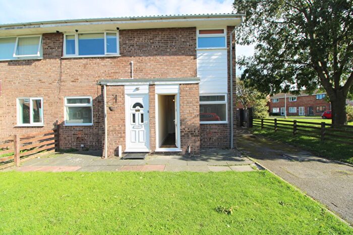 2 Bedroom Flat To Rent In Lon Brynli, Prestatyn, Denbighshire, LL19