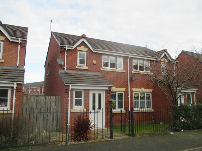 3 Bedroom House To Rent In Hansby Drive, L24