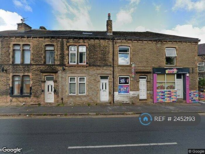 4 Bedroom Terraced House To Rent In South Street, Keighley, BD21