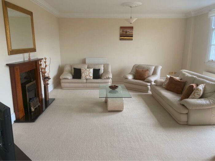 3 Bedroom Apartment To Rent In Royal Standard House, Nottingham, NG1