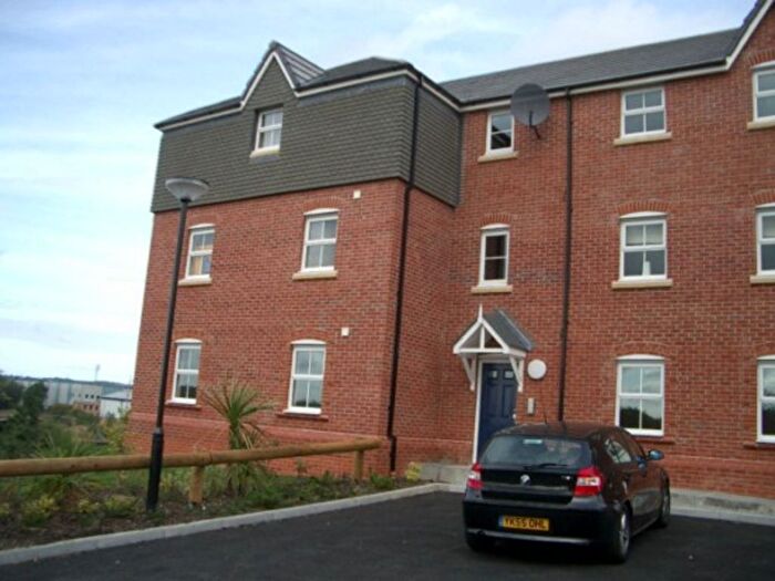 2 Bedroom Flat To Rent In Britain Street, Bury, BL9