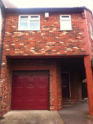 Studio For Sale In Maple Mews, London, SW16