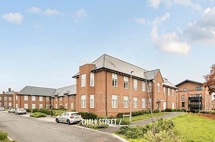 2 Bedroom Flat For Sale In Stillwell Court, Gladiator Way, Hornchurch, RM12