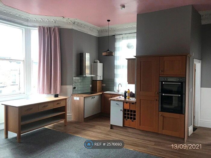 1 Bedroom Flat To Rent In Westbourne Grove, Scarborough, YO11