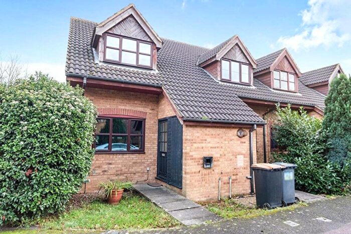 2 Bedroom End Of Terrace House To Rent In Redwood Grove, Bedford, Bedfordshire, MK42