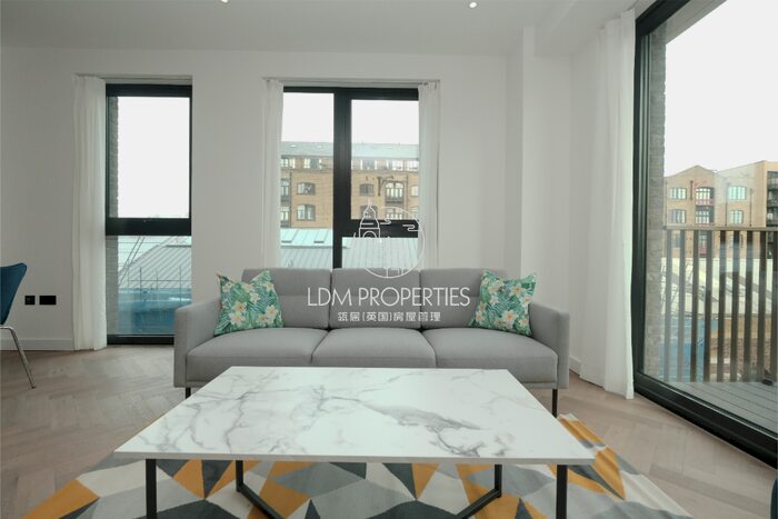 2 Bedroom Apartment To Rent In Merino Gardens, London Dock, E1W