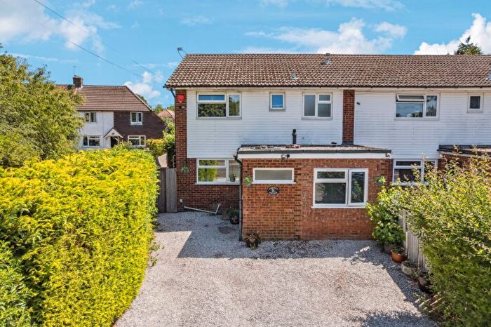 4 Bedroom End Of Terrace House For Sale In Blacksmith Lane, Prestwood, HP16