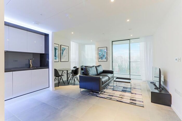 1 Bedroom Apartment To Rent In Dollar Bay, E14