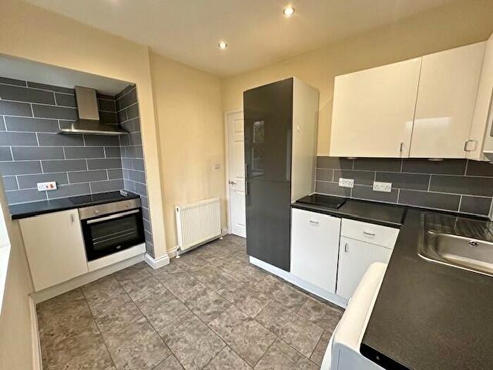 1 Bedroom Flat To Rent In Peartree Avenue, Southampton, SO19