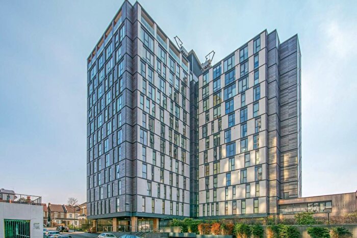 1 Bedroom Flat To Rent In Masons Avenue, Croydon, CR0