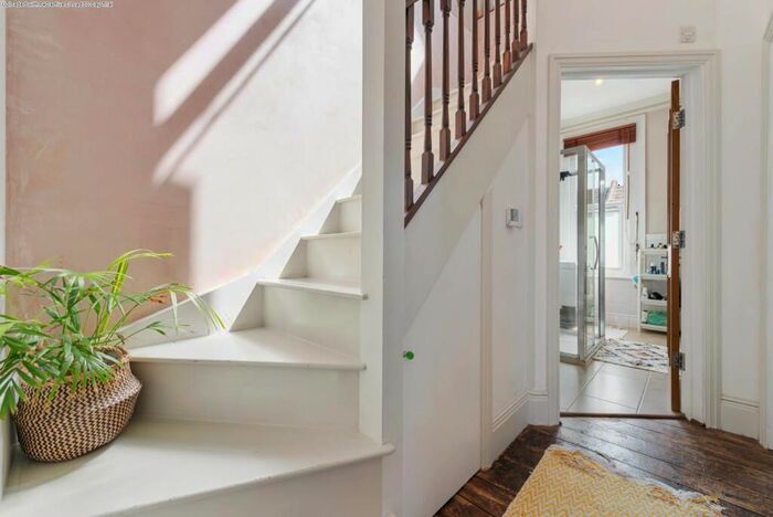 2 Bedroom Flat To Rent In Wakeman Road, Kensal Rise, NW10