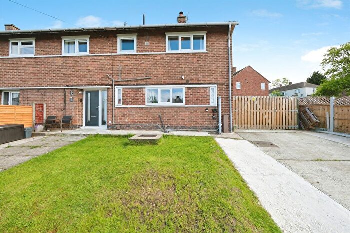 5 Bedroom Semi-Detached House For Sale In Central Walk, Brimington, Chesterfield, S43