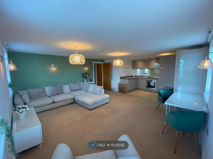 1 Bedroom Flat To Rent In Kreston House, Chelmsford, CM1