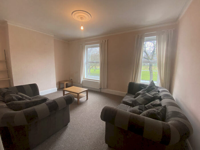 4 Bedroom Terraced House To Rent In Lower Seedley Road, Salford, M6