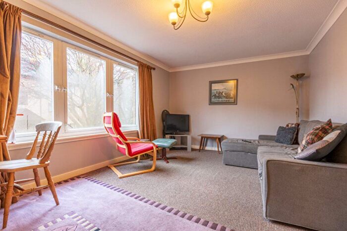 2 Bedroom Flat To Rent In L – Gilmours Entry, Edinburgh, EH8