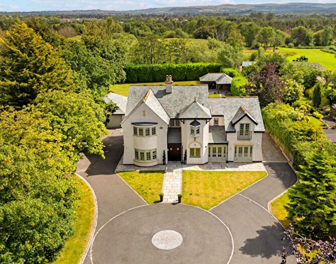5 Bedroom Detached House For Sale In Preston Road, Charnock Richard, PR7