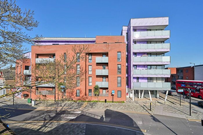 1 Bedroom Flat To Rent In Canning Road, Wealdstone, Harrow, HA3