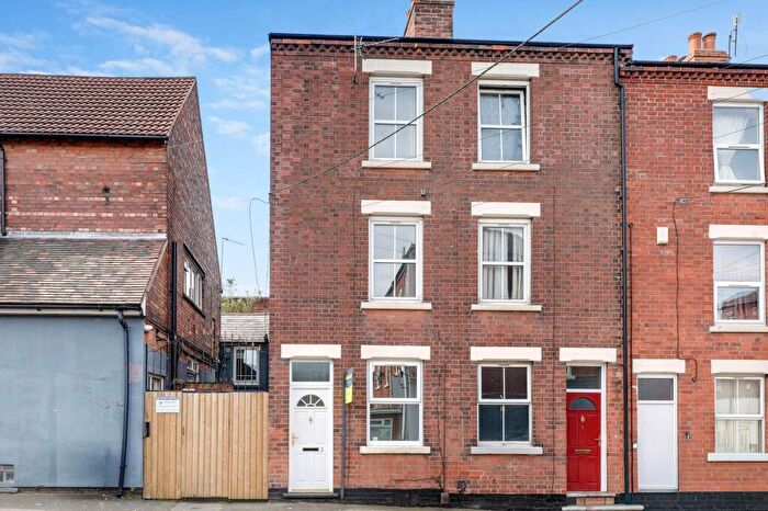 3 Bedroom Terraced House For Sale In Maud Street, Nottingham, NG7